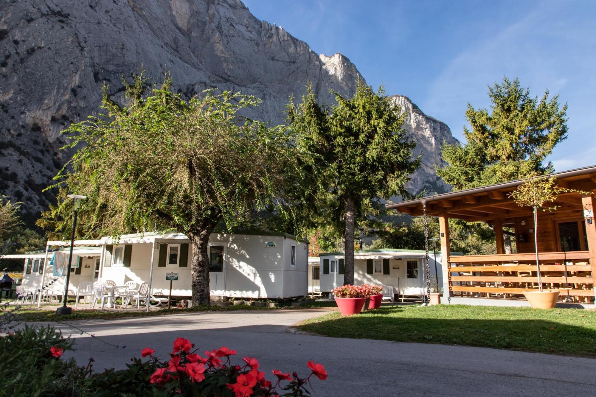 Camping Daino Hotel Pietramurata Bagian luar foto