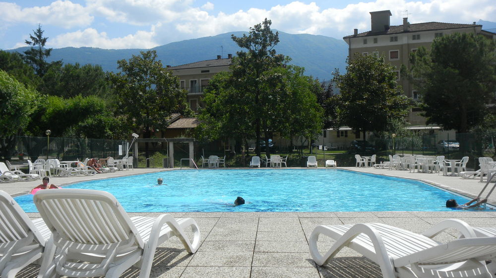 Camping Daino Hotel Pietramurata Bagian luar foto